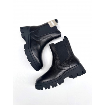 photo_6_2025-10-15_15-57-19